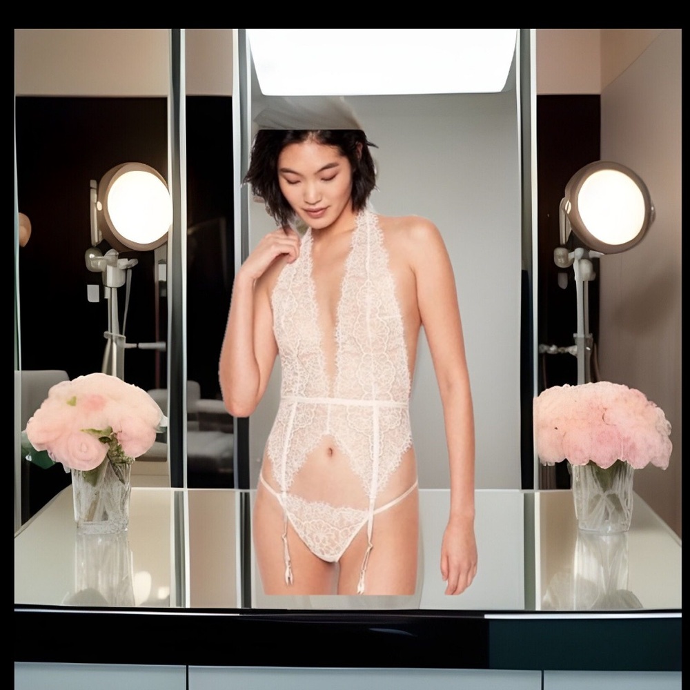 Victoria Secret Lady In Lace Coquettish Sheer Garter Teddy W/A Plunge Front Set